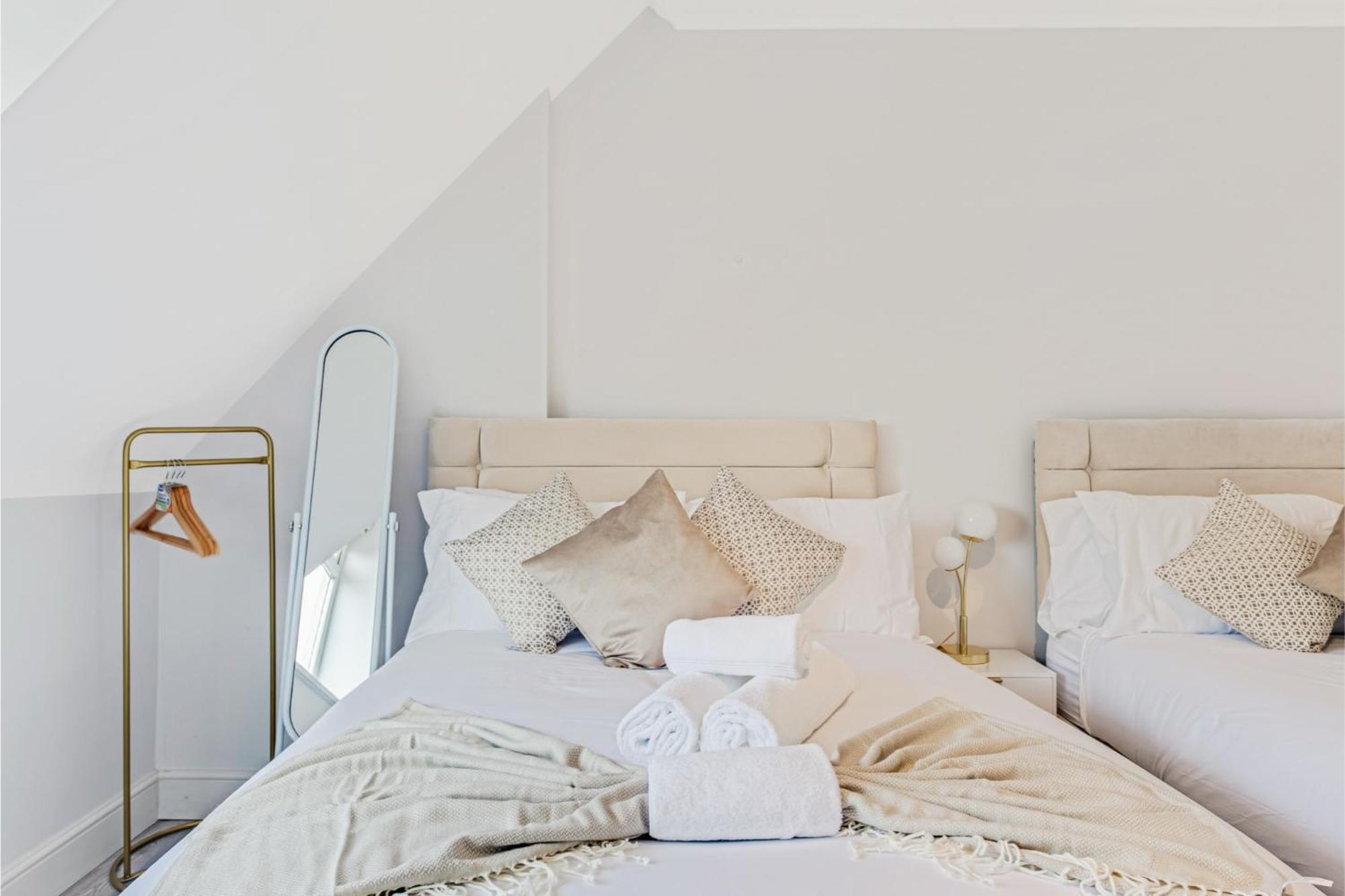 Sweet And Lovely 2Br With Free Parking لندن المظهر الخارجي الصورة